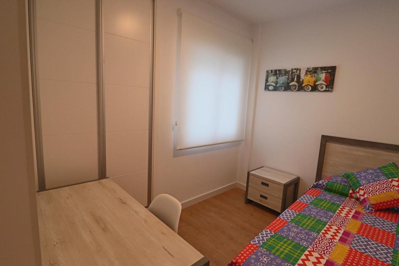 Poeta 2 Bedroom Apartment Fuengirola Exterior photo
